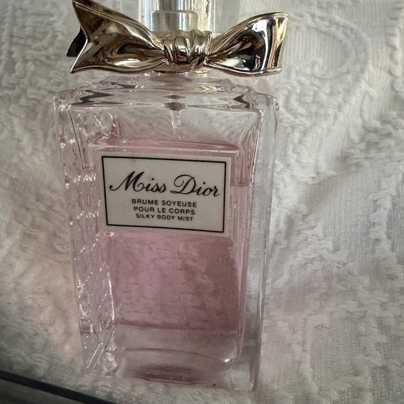 Silky Body Mist - Pink - Picture 2 of 2